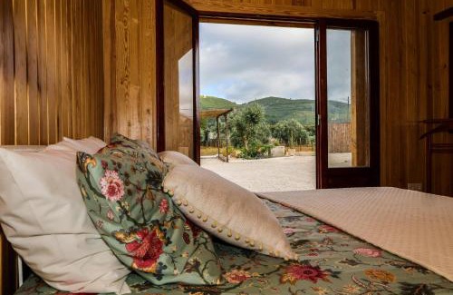 Sao Pedro Casa | Renovated Wine Press House - WITH POOL