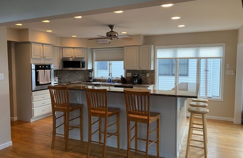 South Bethany Harbor Casa | Renovated with Amazing Water Views & Access - only 1.5 Blocks to Beach!