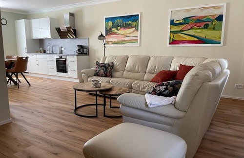Mettlach Casa | Renoviertes Ferienhaus 115 qm, mit Ganzjährig Beheiztem Innenpool 28 C und Spa