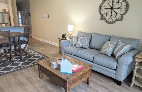 Myrtle Beach Condominio | Rent 2 days or Rent 1 to 8 mos rental Oct. 1st-May 1st.$1800/month. 1st Flr.
