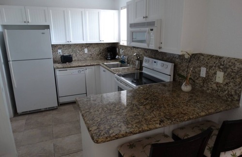 Alice Town Villa | Villa de 2 dormitorios / 2 baños en Alice Town, North Bimini y Slip Marina opcional de 50 pies
