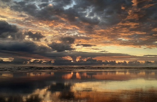 Parrita Complejo | Rent an entire beachfront resort for up to 30 people in Costa Rica