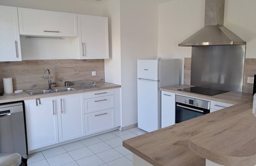 Nieul-sur-Mer Casa | Rent detached house with enclosed garden, near La Rochelle, Ile de Ré