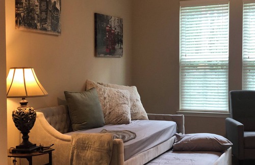 Northside Apartamento | Rent nice condo,