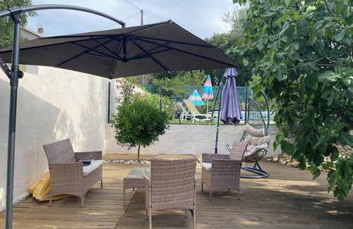 Bollene Apartamento | Rent studio with swimming pool and private terrace
