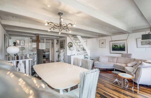 Monnickendam Casa | El holandés alquilar Boya, preciosa casa de canal del siglo 17, a 8 km de Ámsterdam.