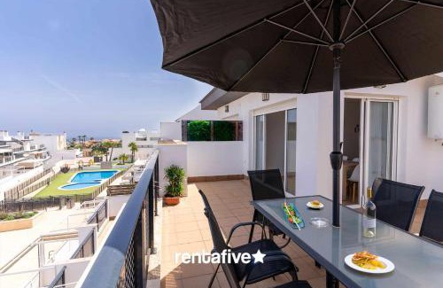 Monte Faro Apartamento | rentafive Nuevo Piscina Terraza AA