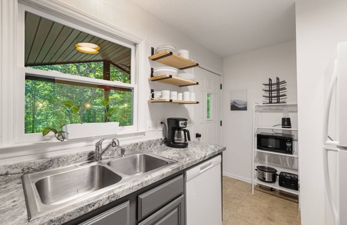 Lake Lure Casa | Rental in Rumbling Bald Lake Lure, NC