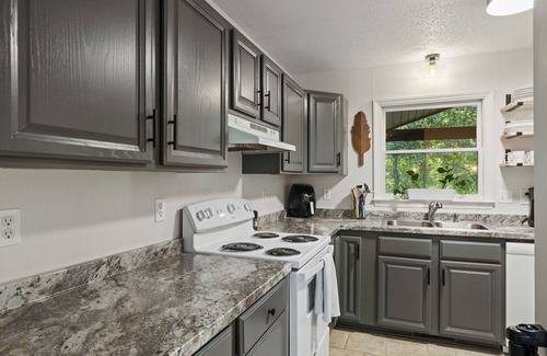 Lake Lure Casa | Rental in Rumbling Bald Lake Lure, NC