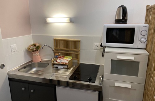 Chartres-de-Bretagne Apartamento | Apartamento-Familiar-Baño con ducha-Vista al patio