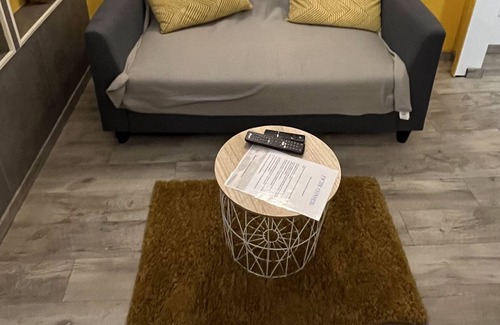 Le Pouzin Apartamento | Rental T1 Bis (Ground floor) / Ideal location