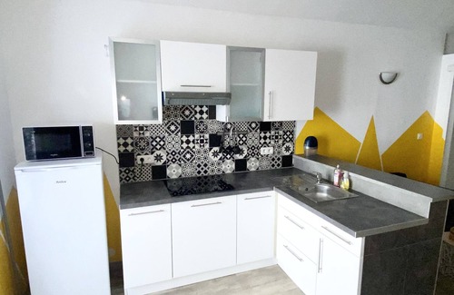 Le Pouzin Apartamento | Rental T1 Bis (Ground floor) / Ideal location