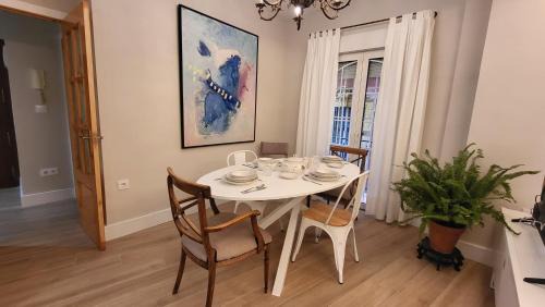 Alfalfa Apartamento | RentalSevilla en la Plaza del Salvador