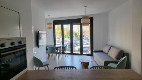 Pino Flores Apartamento | RentalSevilla San Juan de La Salle