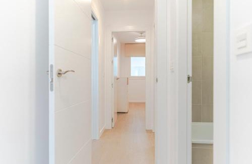Motril Apartamento | RentitSpain Complejo TRM, Estilo, confort, terraza y piscina