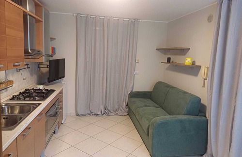 Santa Maria Casa | RENTS ROOMS GOLD COZY FACILITIES IN THE CENTER OF BARLETTA