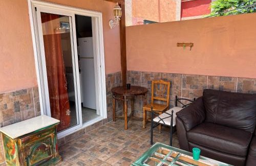 Las Rosas Casa | REOLA Home
