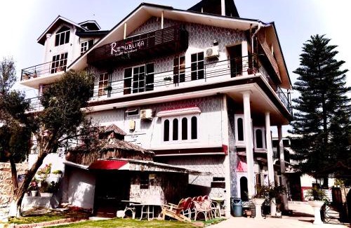 Khokhar Maira Hotel | Republika Central Hotel & Resort