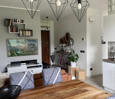 Muggiano Apartamento | Res. Chalet a 10 min. da Rho Fiera e Stadio Meazza