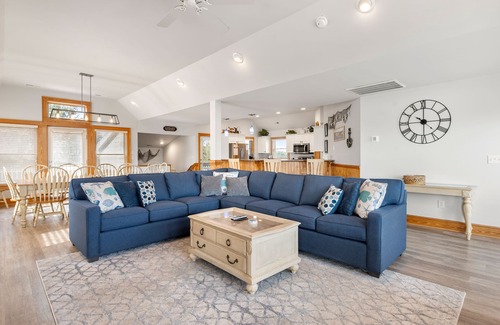 Duck Casa | Rescued: Semi-oceanfront, Hot Tub, Shared Pool