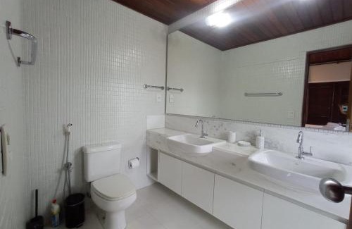 Imbassai Casa | Reserva Imbassaí Elegante Casa 4 suítes com piscina c04bro