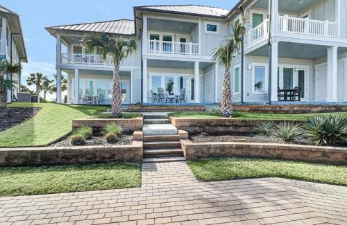 Rockport Casa | Reserve at St Charles Bay Reserve Lane Townhome 202