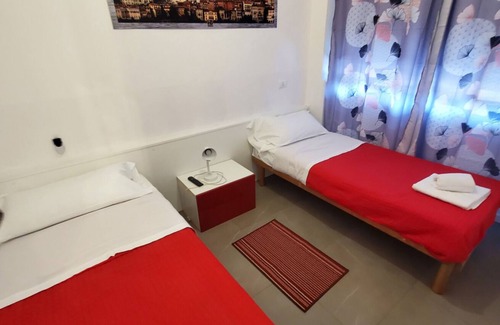 Stazione Apartamento | Residence Bonomelli triple bedroom apt. no. 16