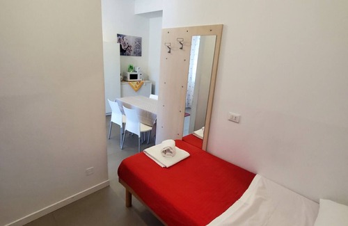 Stazione Apartamento | Residence Bonomelli triple bedroom apt. no. 16