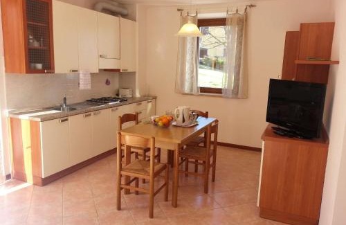Garda Apartamento | Residence Corte del Bosco
