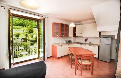Garda Apartamento | Residence Corte del Bosco