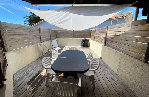 Biscarrosse Plage Villa | Residence Dunes Oceanes Ii - Dunes 38 - Duplex house with terrace close to the beach