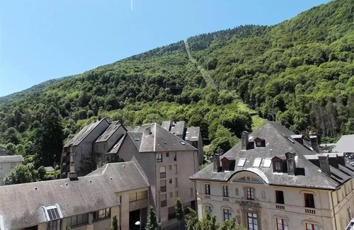Bagneres-de-Luchon Apartamento | Residence England - T3 LUCHON FOR 4 PERS. FULL SOUTH PARKING