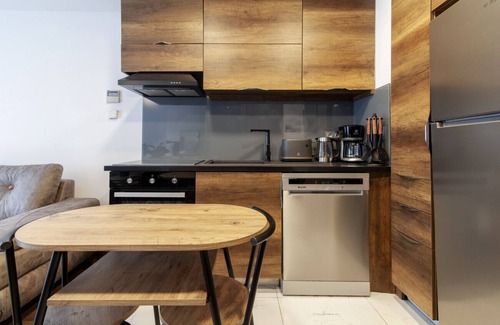Cumhuriyet Apartamento | Residence Flat With Excellent Location in Sisli