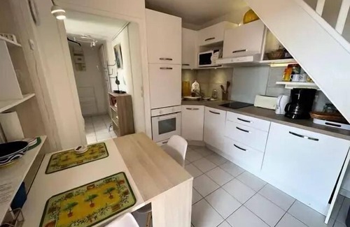 Le Brusc Apartamento | Residence Les Terrasses Du Brusc - Swimming pool, walking beach, 2 bedrooms