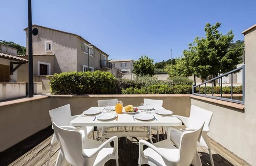 Malaucene Villa | Residence Garden & City Mont Ventoux - Malaucène**** - House 3 Rooms Duplex Cabin 8 People