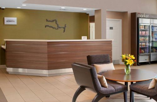 Oak Park - Northwood Hotel | Residence Inn by Marriott San Antonio Airport/Alamo Heights