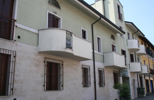 Carugate Apartamento | Residence Isabella