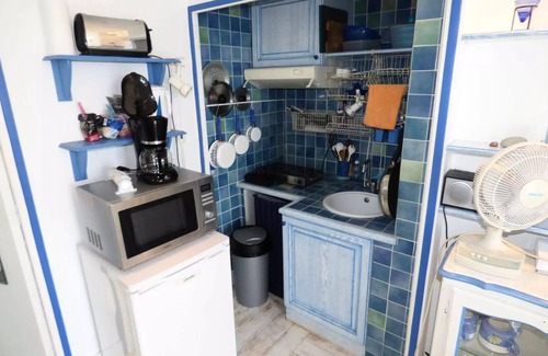 Les Sablettes Apartamento | Residence La Jetée - Rare to rent, feet in the water, full sea view, wifi ...