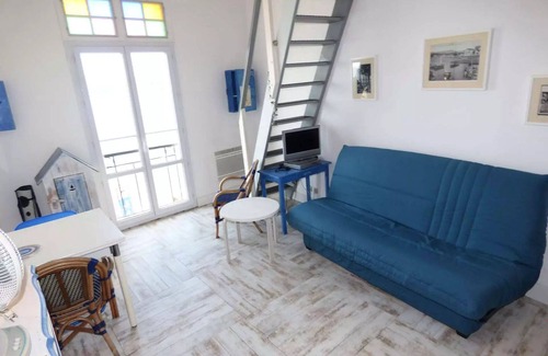 Les Sablettes Apartamento | Residence La Jetée - Rare to rent, feet in the water, full sea view, wifi ...
