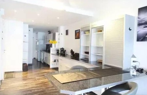 Aix-les-Bains Apartamento | Residence Les Belles Rives E - Beautiful and stunning views of Lake Bourget!