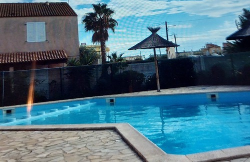 Marseillan Casa | Residence "les marines d'helios" house with outdoor parking and swimming pool