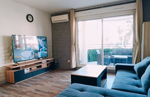 La Bocca Nord Apartamento | Residence near beaches with swimming pool, tennis, WIFI