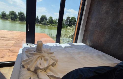 Borovany Apartamento | Residence Safari Resort - Lakeside Cabin