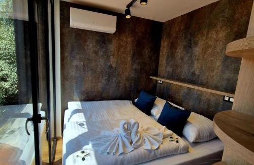 Borovany Apartamento | Residence Safari Resort - Lakeside Cabin