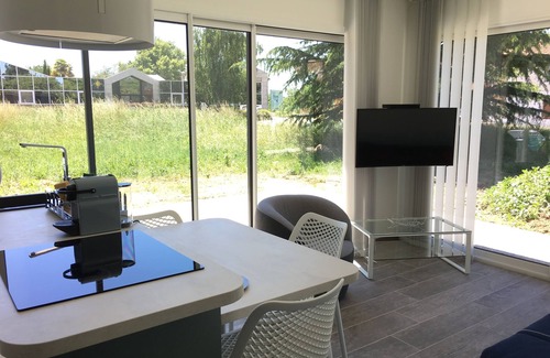Jonzac Villa | Spa, individual, ecológicos, baños contemporáneos 300m