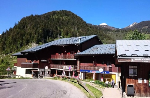 Areches Apartamento | Residence Val Blanc 1 - Apartment 4 to 6 people in the heart of village, prox. lifts