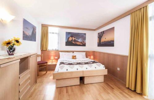 Selva di Val Gardena Apartamento | Residence Villa al Sole