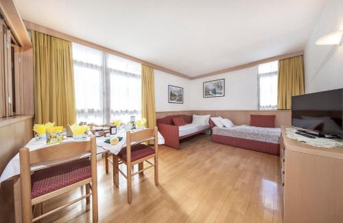 Selva di Val Gardena Apartamento | Residence Villa al Sole