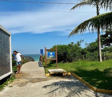 Quatro Ilhas Apartamento | Residencial Ilha do Arvoredo - Praia de 4 Ilhas, próximo ao mar.