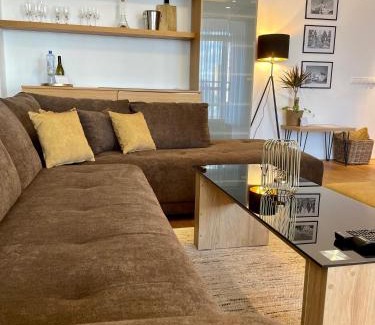 Juh Apartamento | Resident Apartment